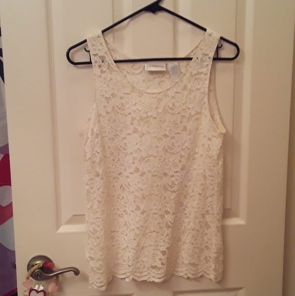 Top - Picture 2 of 2